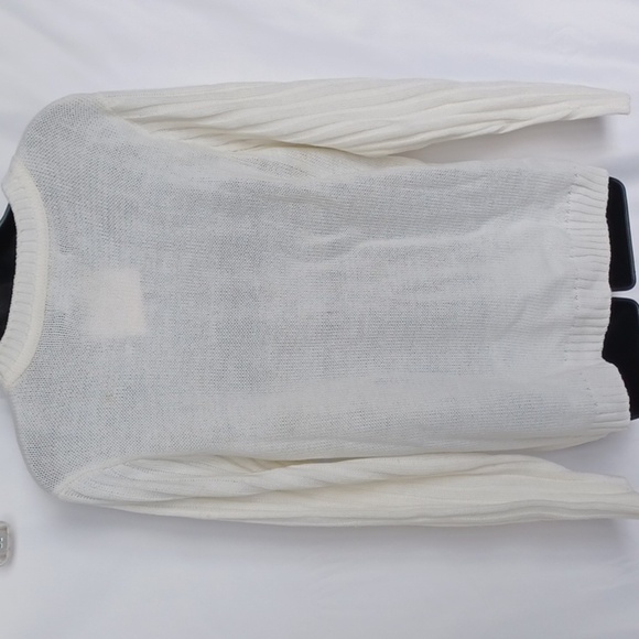 HAODUOYI designer Cream Reindeer sweater, 22" Ptp - Picture 5 of 7